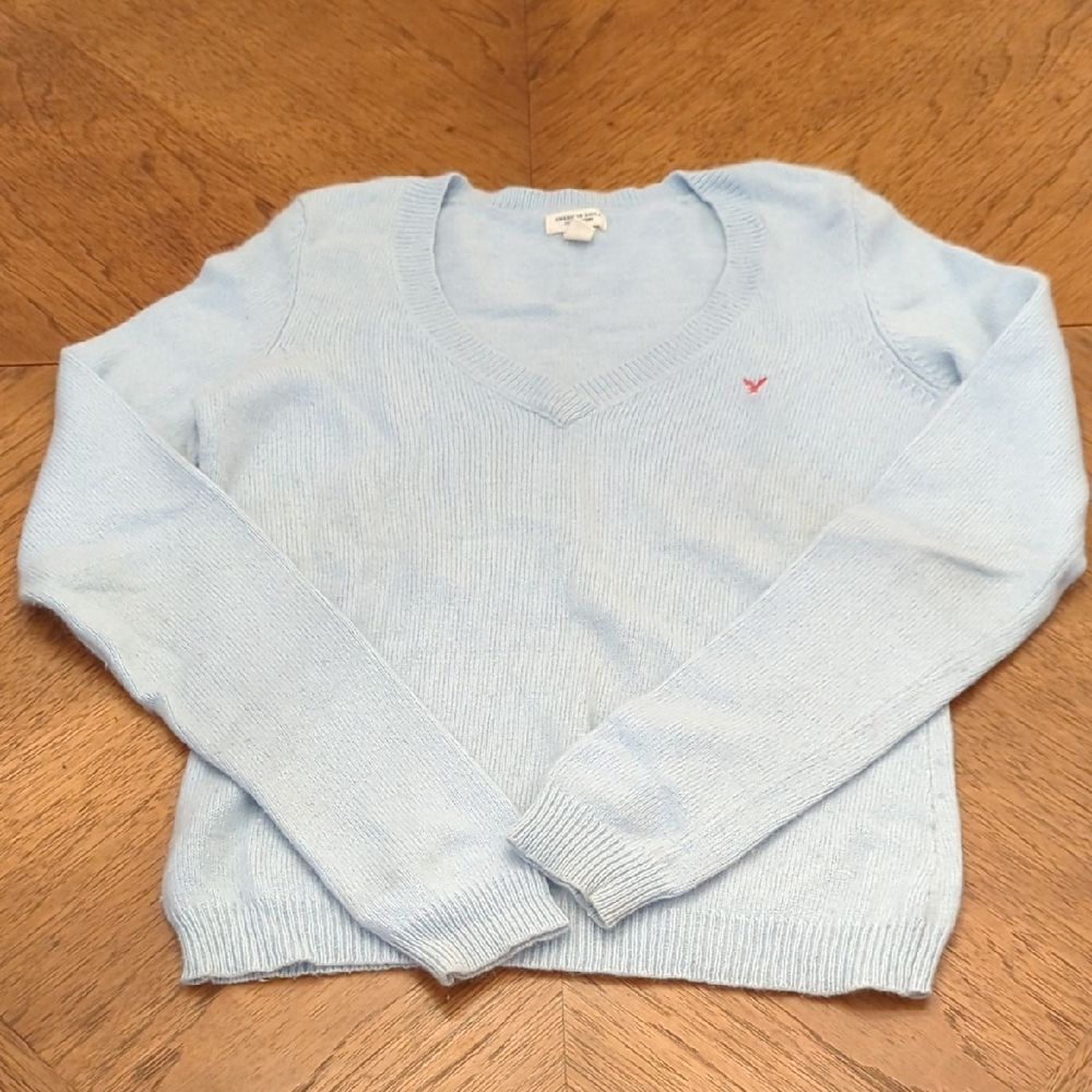 Y2K Women's American Eagle Outfitters Sky Blue V-Neck Sweater